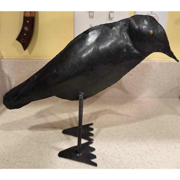 Rustic Primitive Metal Folk Art Crow Decoy - Picture 1 of 9